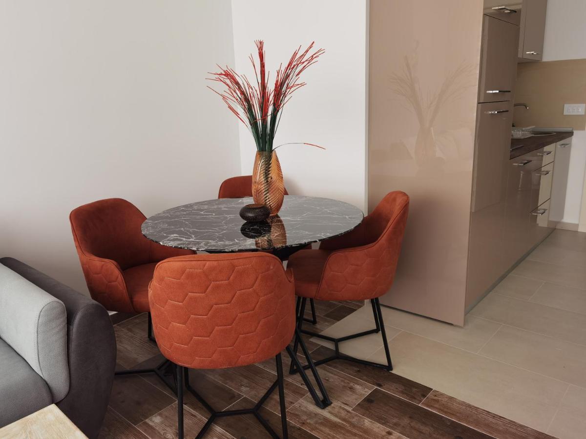 Igman Apartments Tivat Exterior foto
